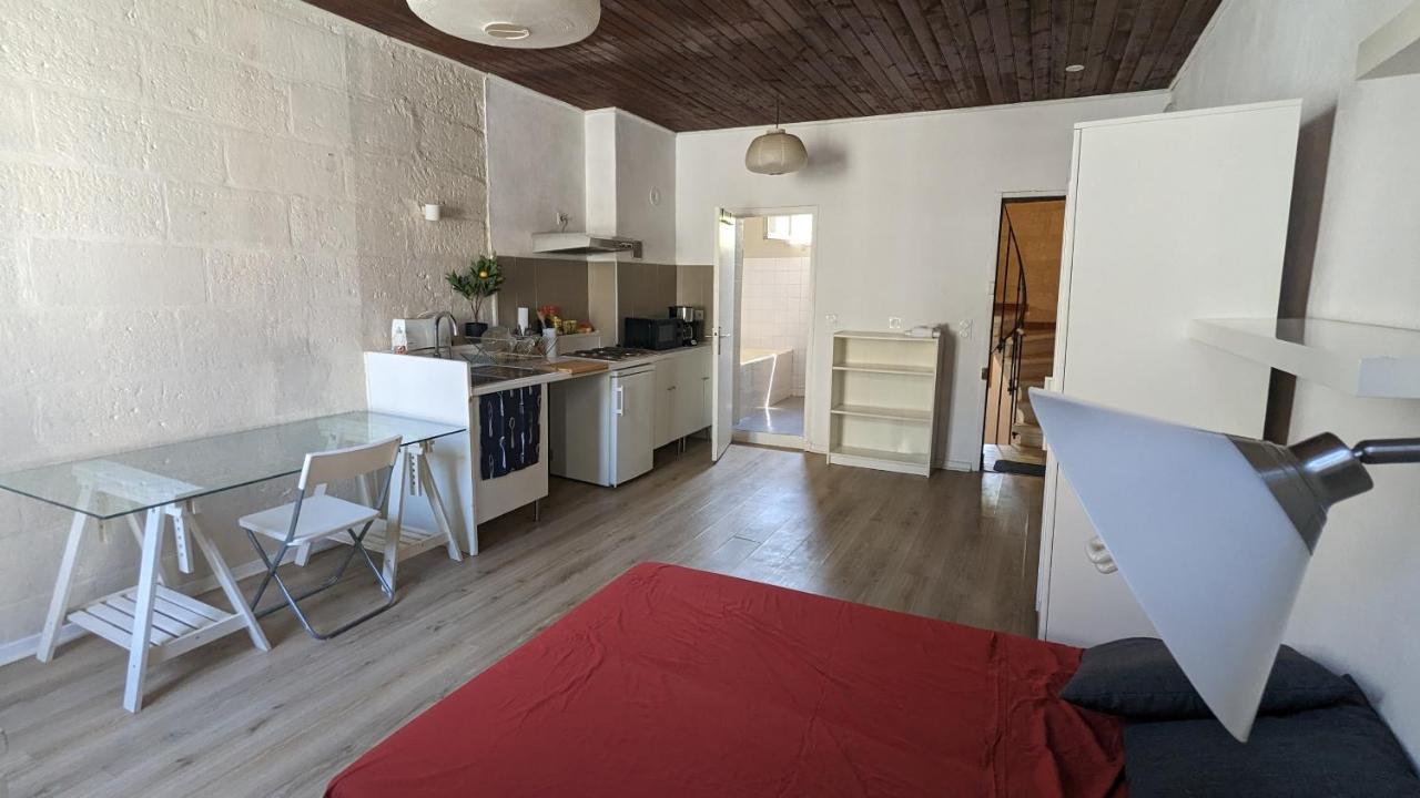 Hypercentre, Place Pie, Residence Amphoux Charmants Appartements Ou Studio Proche De La Gare Parkings Et Palais Des Papes Avignon Luaran gambar